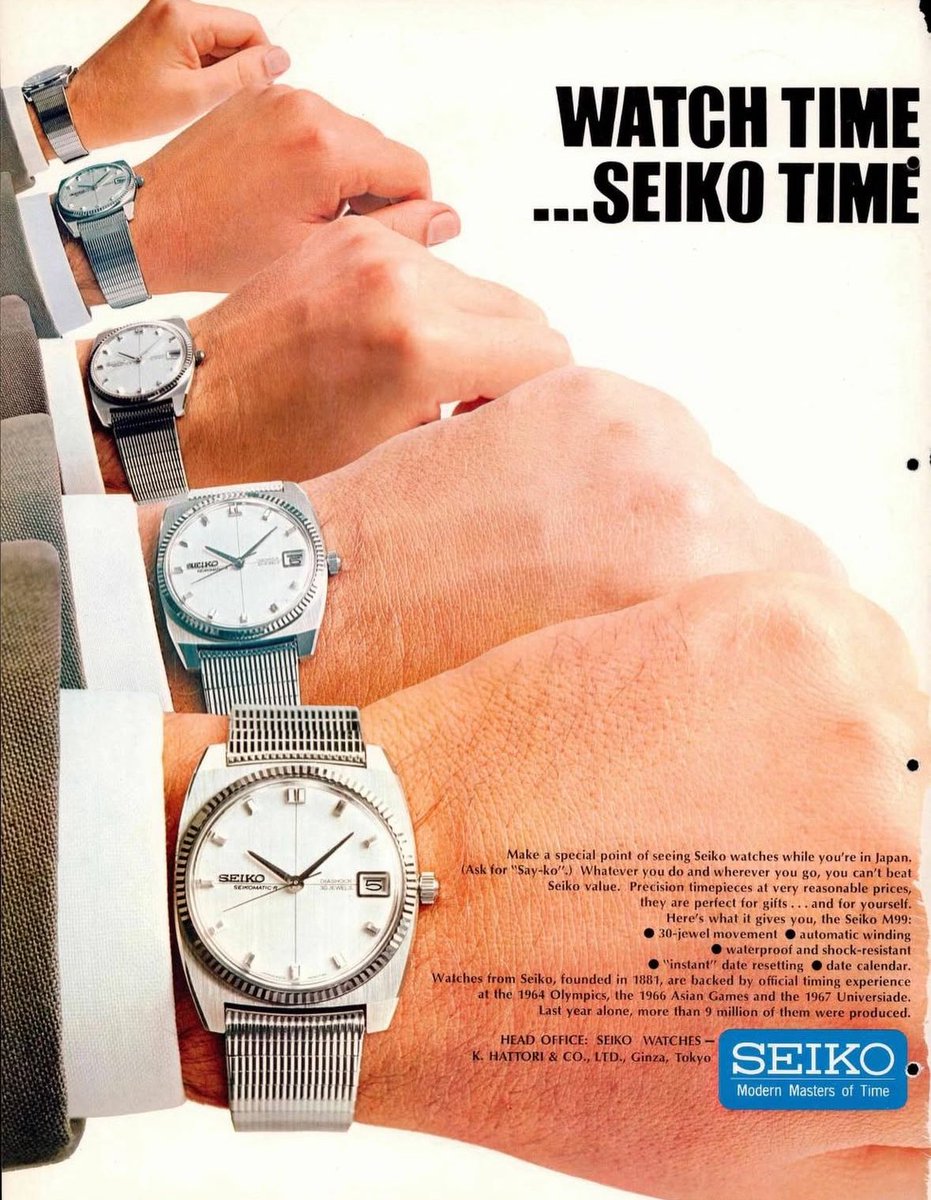 rroseselavy11's tweet photo. “Japonya’dayken özellikle Seiko saatlerini görmeye mutlaka vakit ayırın.
(‘Say-ko’ diye sorunuz.)

Ne yaparsanız yapın, nereye giderseniz gidin, Seiko’nun değerini geçmek zor.

Çok makul fiyatlarla yüksek hassasiyetli saatler sunar; hediye için de mükemmeldir… kendiniz için de.”

Bir Seiko Sealion M99 reklamı, 1968.