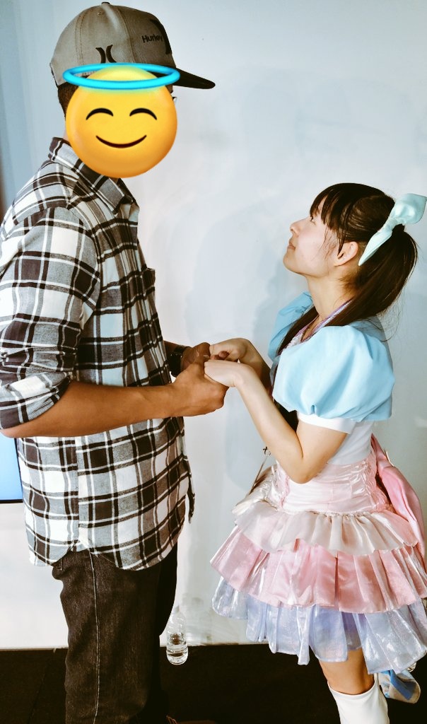 rozimanv5's tweet photo. バレンタインのこと思いの時
10年前の私初推し活遠征だった
なつかしい〜　若いな私たち🤭
いい思い出ありがとう！♥ https://t.co/AFsNXwMSnr