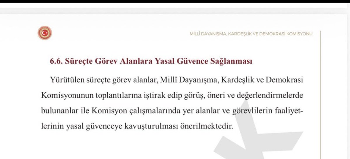 Neyin hatırası için fotoğraf çektirmişler anlamak mümkün değil!!!

Ey Türk Milleti! Bu fotoğrafa iyi bakın ve hiç unutmayın… Bu fotoğraftakiler, komisyon raporunda birde kendilerine yasal güvence istemiş. Yanlış duymadınız.. Bu komisyonda çalışanlar için özel yasal güvence!!!