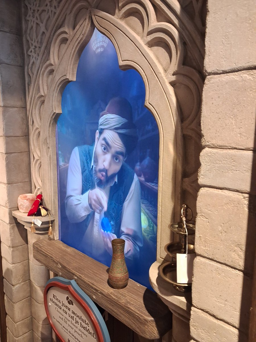 Twinkellens tweet media