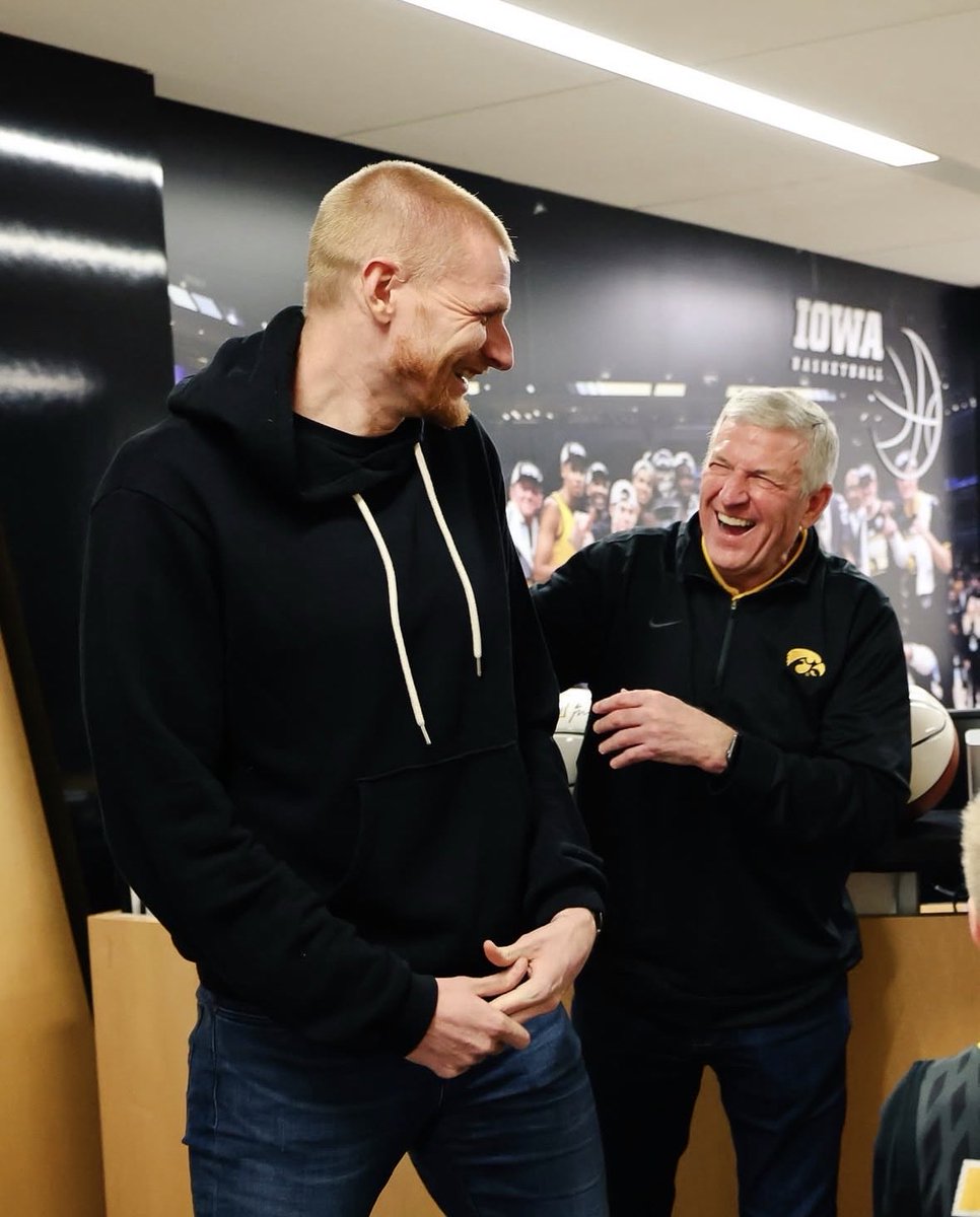 Aaron White tweet media