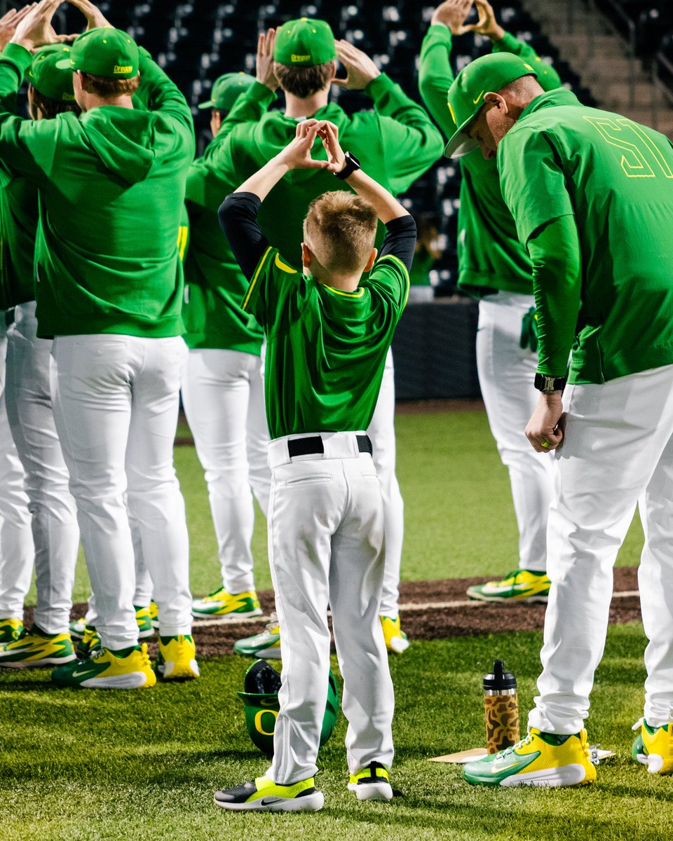 Daniel Straily tweet media