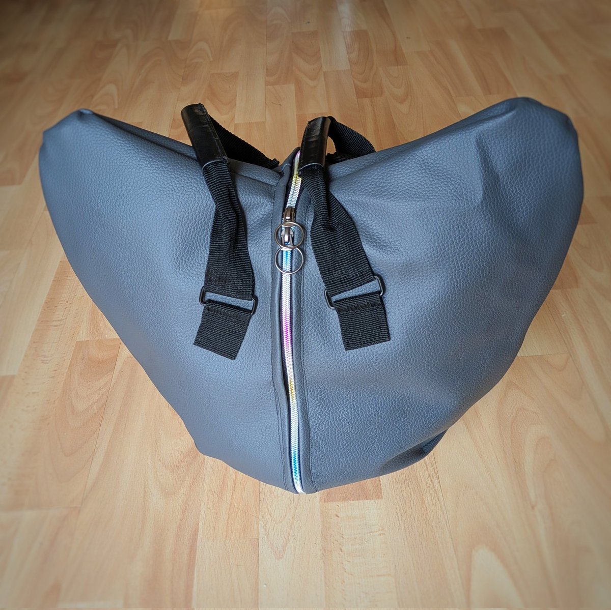 Realsied I forgot to show off the headbag I finished making *just* on time for Scotia the other week! I'm so so so happy with how it turned out! 🥰