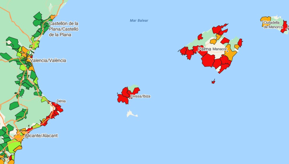 🏘️ Es totalmente imposible para una familia media que trabaja en Madrid, Barcelona, Donosti, Palma, Málaga y Bilbao comprar una vivienda. Imposible porque debería dedicar más del 100% de sus ingresos a la hipoteca.

Atención a estos mapas. Es dramático. lavanguardia.com/economia/20260…