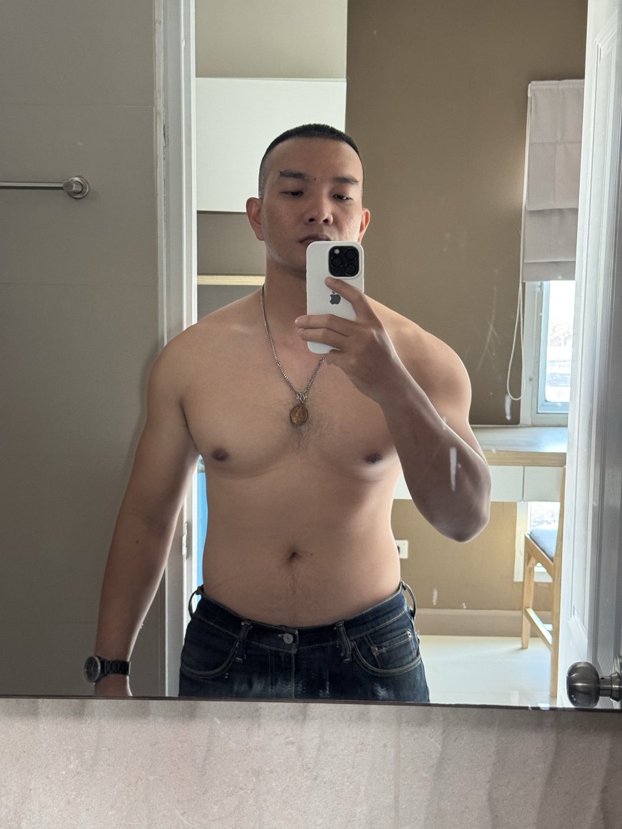 𝕙𝕦𝕤𝕝𝕚𝕧𝕖 tweet media