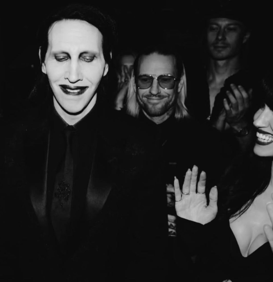 HELL_ETC's tweet photo. Fotos da festa de aniversário do Manson. Los Angeles, 05.01.2026. https://t.co/jvW4yw4un9