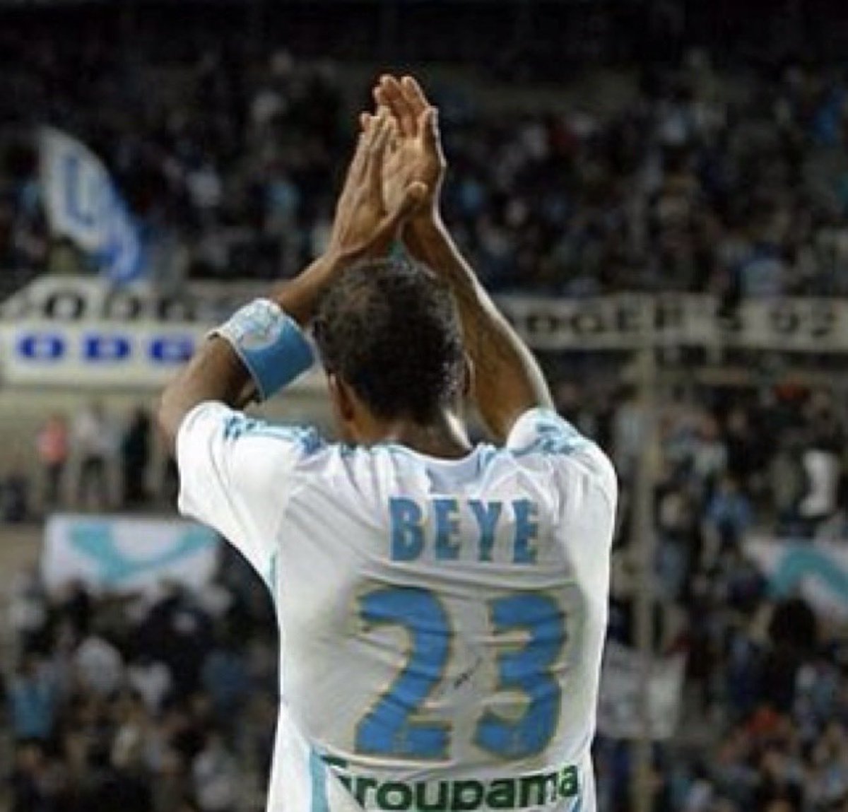 Embou_13's tweet photo. Le dernier post d’Habib Beye avec le maillot de l’OM.

Le 16/12/13 sur IG :

'' Mon  jardin et ma fierté #TeamOM '' https://t.co/z1qW2Ys5rl