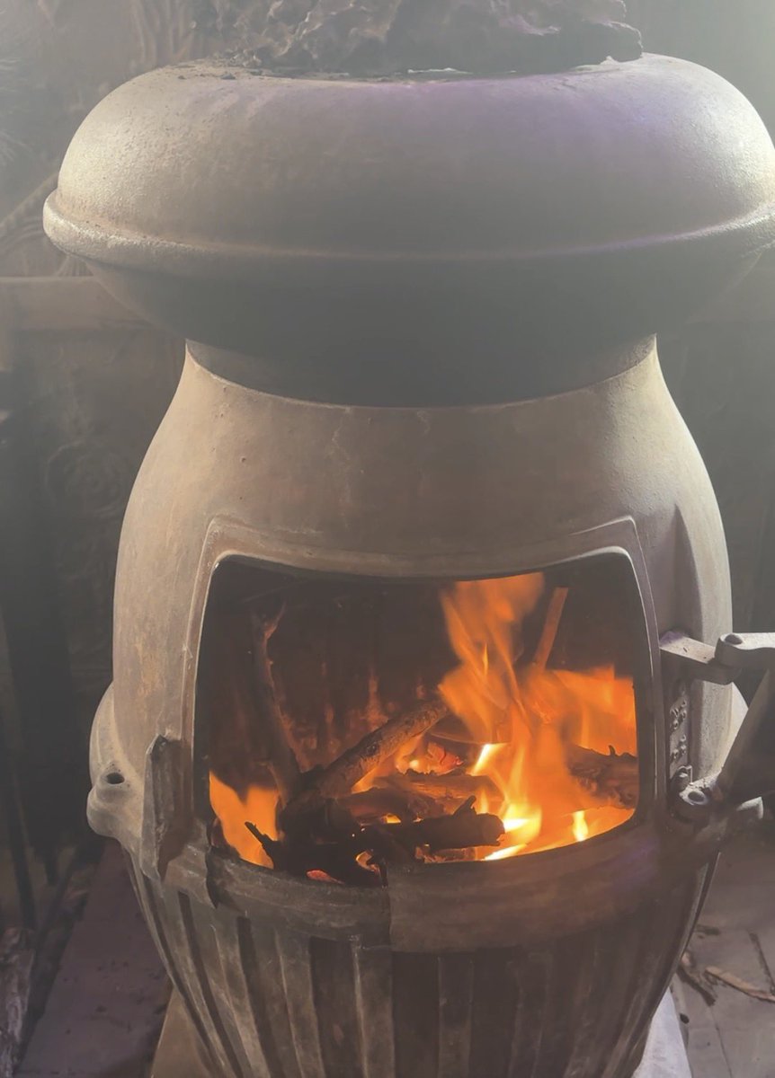 PioneerSaloon13's tweet photo. It’s beautiful here. And don’t worry, we’ll keep you warm and cozy inside with our brand new heaters and our classic, army-issued pot-belly stove from the 1800’s.
#history #goodsprings #winter #beautiful #pioneersaloonNV https://t.co/Lppj10UHQD