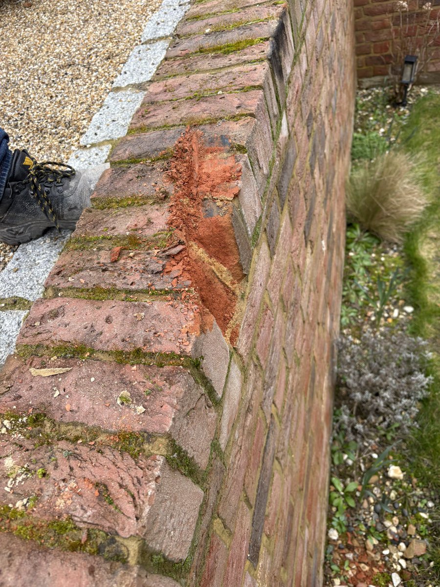 vincentA320's tweet photo. @dhlexpressuk 

Is it normal your subcontractor delivery drivers crash over peoples walls, then don’t answer their phones oh - and drive around with not MOT and therefore NO INSURANCE!! https://t.co/i32SycFNdO