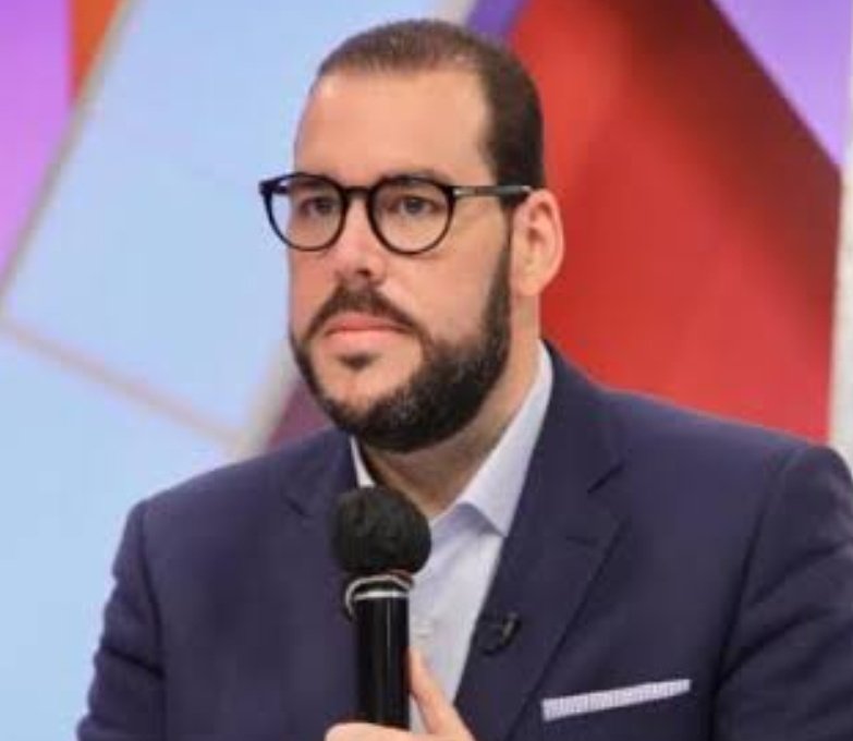 Edwarda77427936's tweet photo. #Hipolito yo se que le prometiste a su mama que lo ibas a cuidar pero ya esta bueno, deja que afronte sus hechos..
[La Cámara de Cuentas detectó 40 anomalías financieras por cientos de millones en la Apordom durante la gestión de Víctor Gómez Casanova] https://t.co/1MvKInFIww