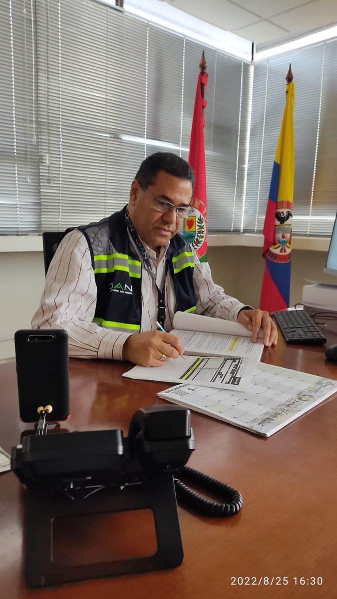 Hace 2 meses asesinaron a mi hermano, quien era director de la <a href="/DIANColombia/">DIANColombia</a> en Tuluá. A la fecha, no hemos recibido información sobre quiénes fueron los responsables. Solo conocemos lo que ha mencionado <a href="/petrogustavo/">Gustavo Petro</a> en sus alocuciones. Seguimos esperando respuestas y justicia.