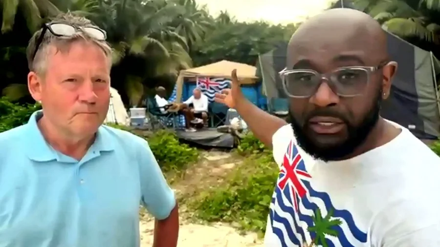 You can't make this up. Chagossian Misley Mandarin &amp;  3 others, as a protest, have gone the island of  Île du Coin.

Starmer's govt responded by sending eviction notices, threats of fines &amp; imprisonment. It is believed Britain is sending boats to deport them. 

Utter hypocrites.