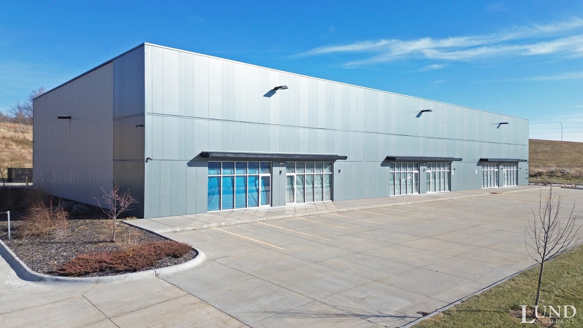 AVAILABLE FOR LEASE
📍 10960-84 Harry Watanabe Parkway
🏢 5,400-16,000 SF Flex Space
💲 Lease Rate: $11.95 PSF NNN

For more information, please contact Denny Sciscoe, Zach Sciscoe or Christian Jensen.

View Listing → bit.ly/10960HarryWata…

#Industrial #ForLease