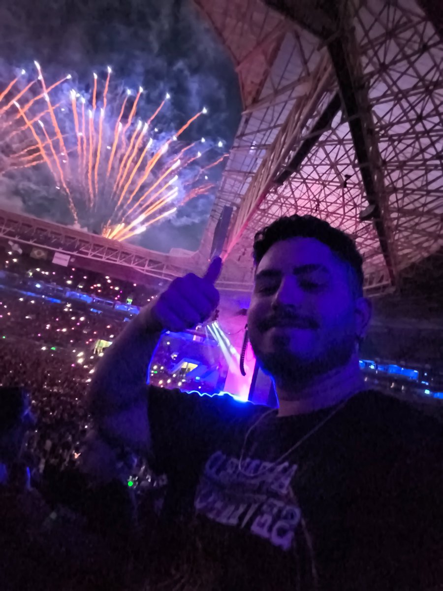 sacodesarcasm's tweet photo. e no dia 31/01/26 eu tava onde? exatamente! valeu natalina! feliz ano novo! https://t.co/tXK4oICCAv