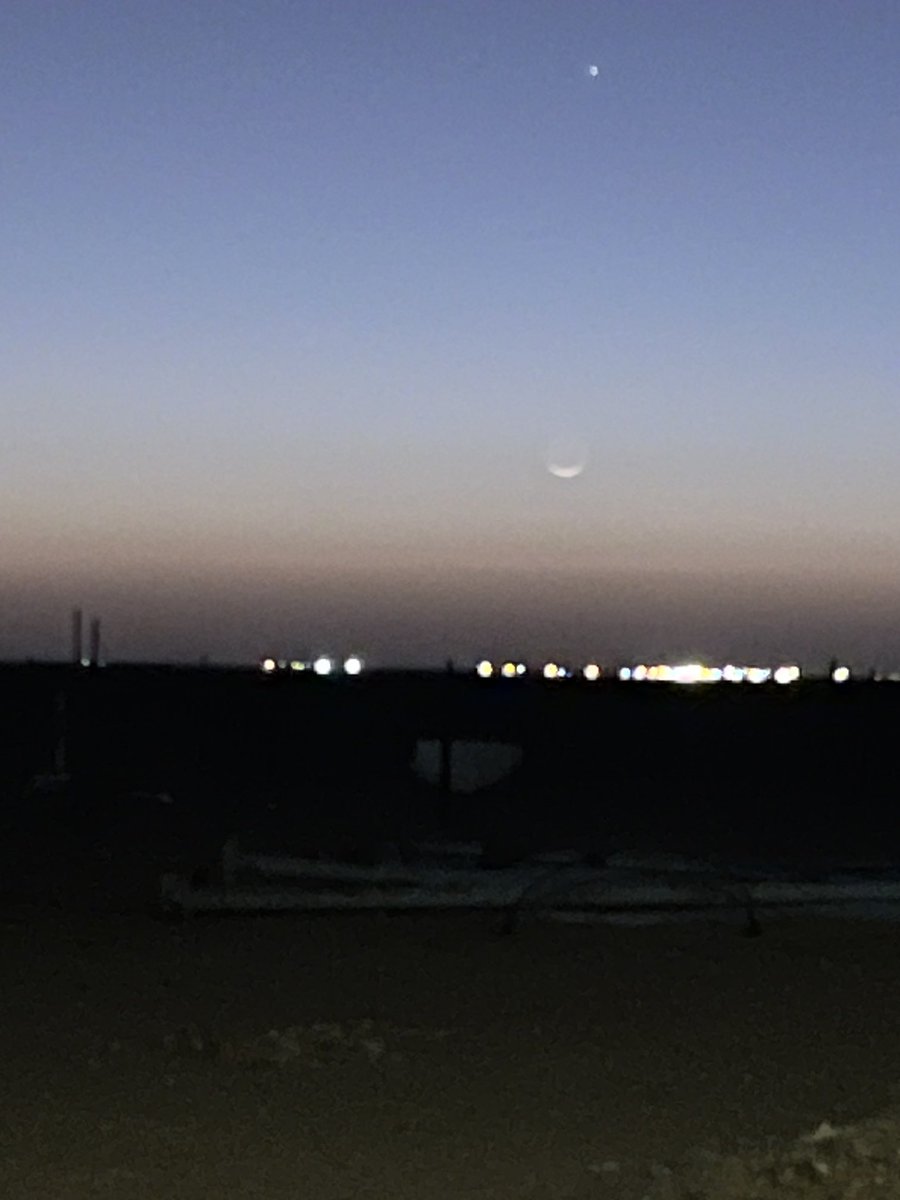 جزا الله المترائين خيرا 
هذا هلال اليلة 
ليلة الثاني  من رمضان
