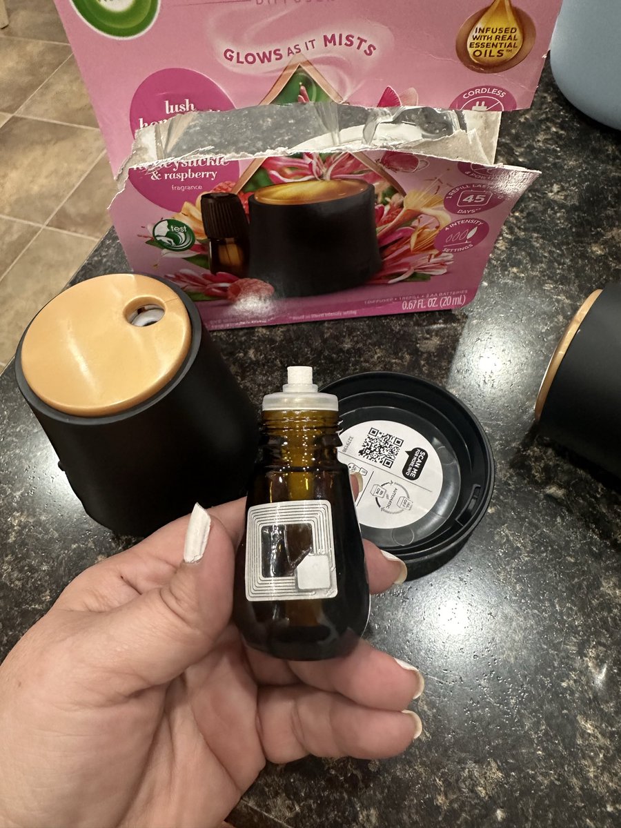 Zu aka Zumzum1 tweet media