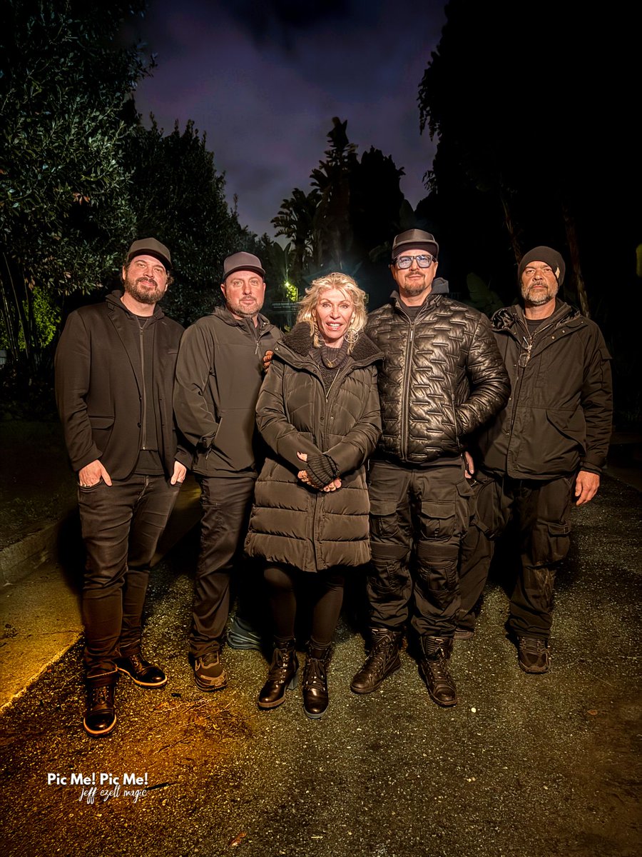 About last night…So great to see the guys again! Stay tuned!!! (It was cold and raining too)

#GhostAdventures #DiscoveryPlus