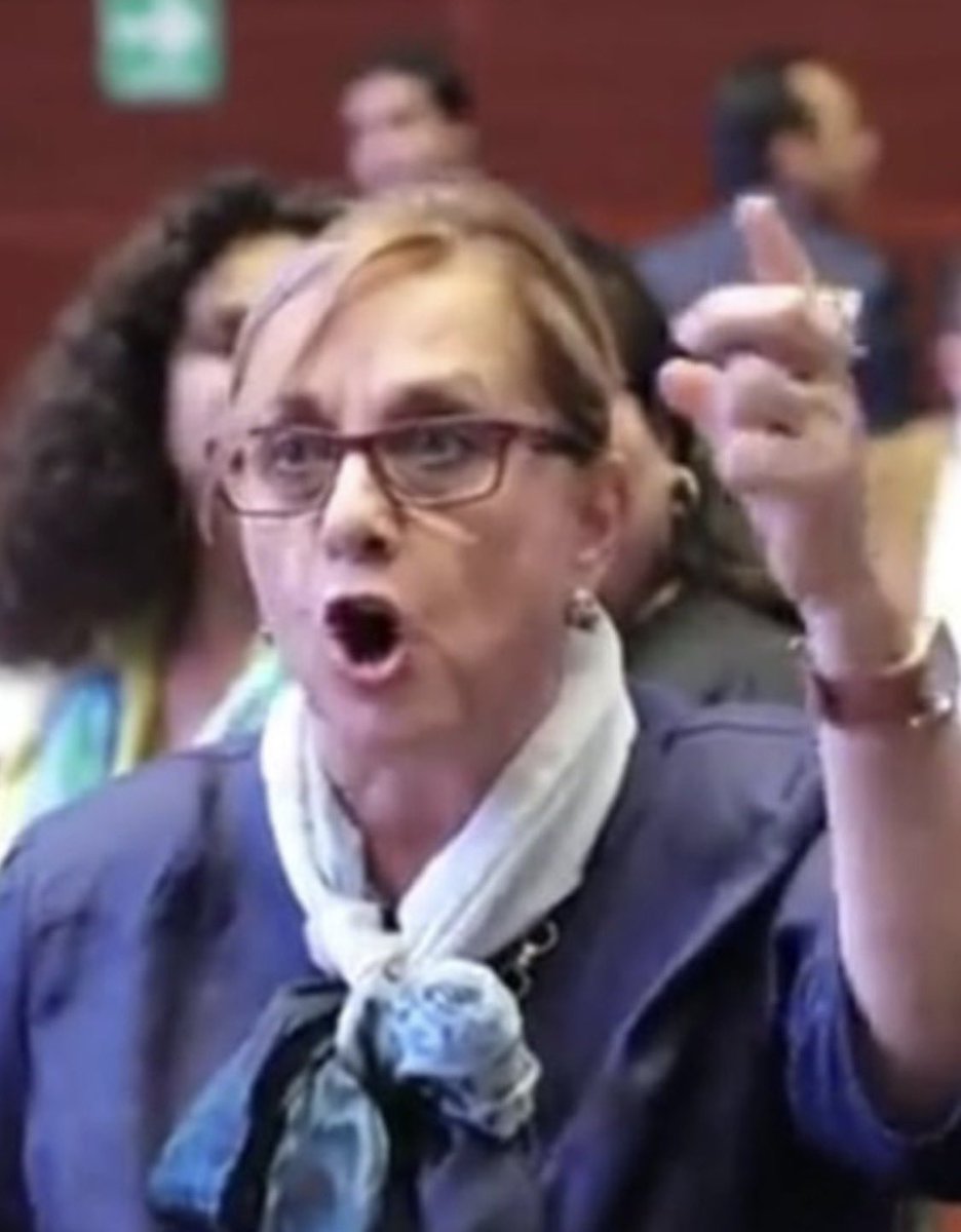 La senadora <a href="/MaluMicher/">Martha Lucía Mícher Camarena</a> exige que se abra otra vez el salón de belleza en el Senado.

Me opongo a los privilegios de Morena. Que aprenda a peinarse y que pague el curso con sus recursos.

Ella fue una de las que rechazó mis exhortos sobre la falta de vacunas de sarampión.