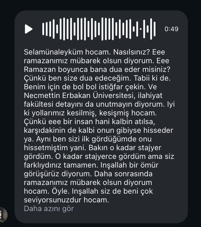 İlk tanıştığımız da İngilizce öğretmenliği düşünüyordu. Daha sonra beni çok sevdiğini ve benle aynı olmak için neü ilahiyatı tercih etmek istediğini söyledi. Gönle dokunmak o kadar zor değil.. Osman hocam der ki; “Seven, sevdiğine gönlündeki muhabbet seviyesinde tâbî olur” Öyle🌷