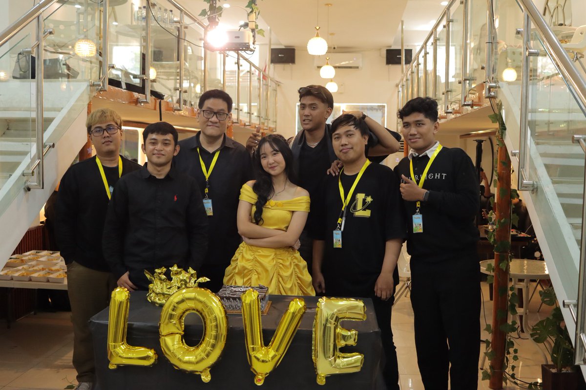 growy_ofc's tweet photo. Seperti hastag ulang tahunnya yaitu #stil17ogether fanbase ini akan tetap menemani perjalanannya lovely grace. Bukan hanya sekedar fanbase, tapi bisa menjadi wadah untuk kita bertemu kembali🙌🏻 https://t.co/ChZWsIfgyG