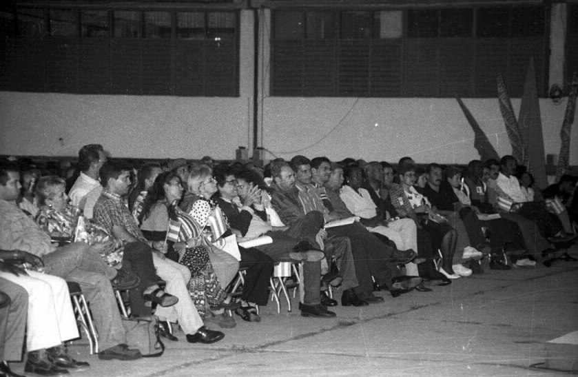 #ElSigloDeFidel 💚 Recordamos el recorrido que realizó Fidel durante la inauguración la Escuela de Instructores de Arte "Manuel Ascunce Domenech" en Santa Clara, Villa Clara, el 18 de febrero de 2001

🥳 Muchas felicidades a quienes desde su corazón entregan su arte