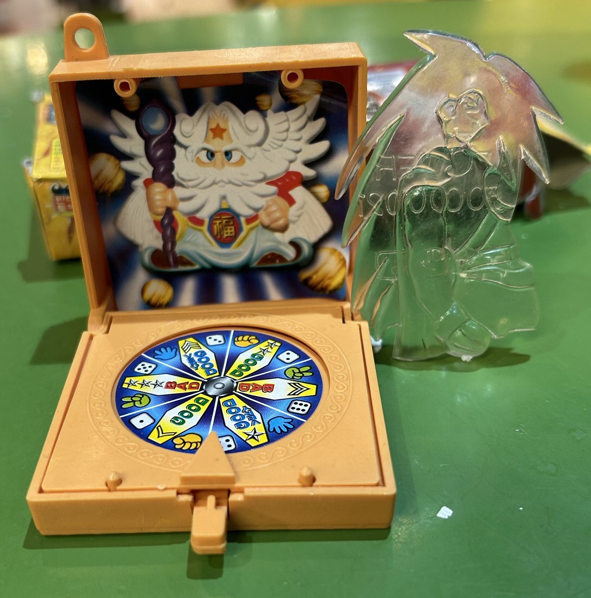 19日(木)販売】韓国玩具 ビックリマン2000 LUCKY SURVIVELもあるで