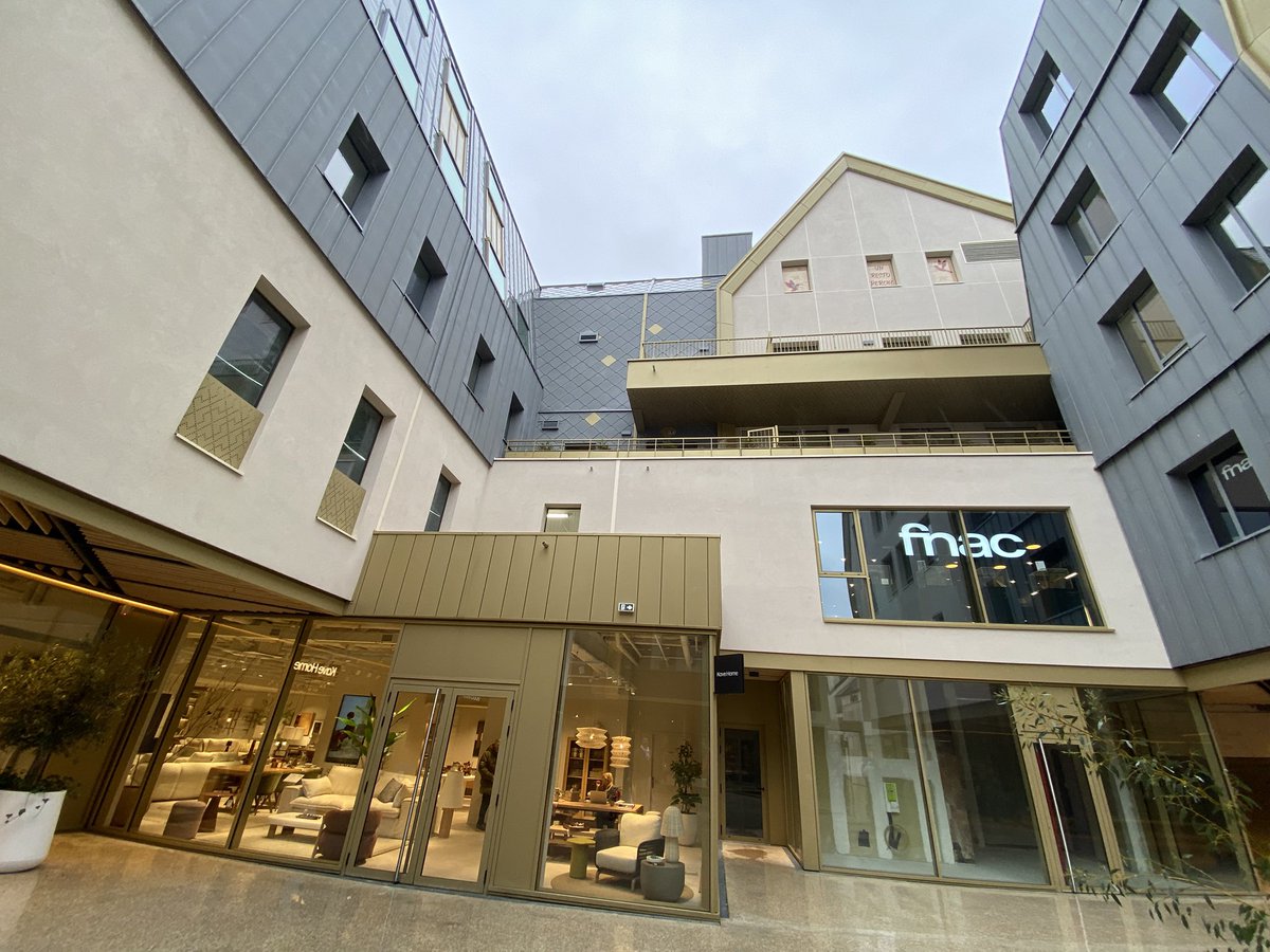 G27Marco's tweet image. #Dijon entre #tradition et #modernité
Nouveau Centre Dauphine