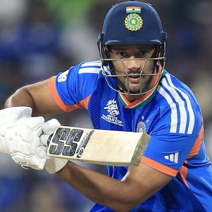 ArgusNews_in's tweet image. #ଭାରତ_ଦେଲା_୧୯୪_ରନ୍‌ର_ଟାର୍ଗେଟ୍‌
ଟିଟ୍ବେଣ୍ଟି ବିଶ୍ବକପ୍‌ରେ ଭାରତ-ନେଦରଲାଣ୍ଡସ୍‌ ମୁକାବିଲା
ନେଦରଲାଣ୍ଡସ୍‌କୁ ୧୯୪ ରନ୍‌ର ଟାର୍ଗେଟ୍‌ ଦେଲା ଭାରତ
ଟସ୍ ଜିତି ପ୍ରଥମେ ବ୍ୟାଟିଂ କରିଥିଲା ଭାରତ
ଭାରତର ସ୍କୋର: ୨୦ ଓଭରରେ ୧୯୩/୬
#T20WorldCup2026 #INDvNED #T20WorldCup