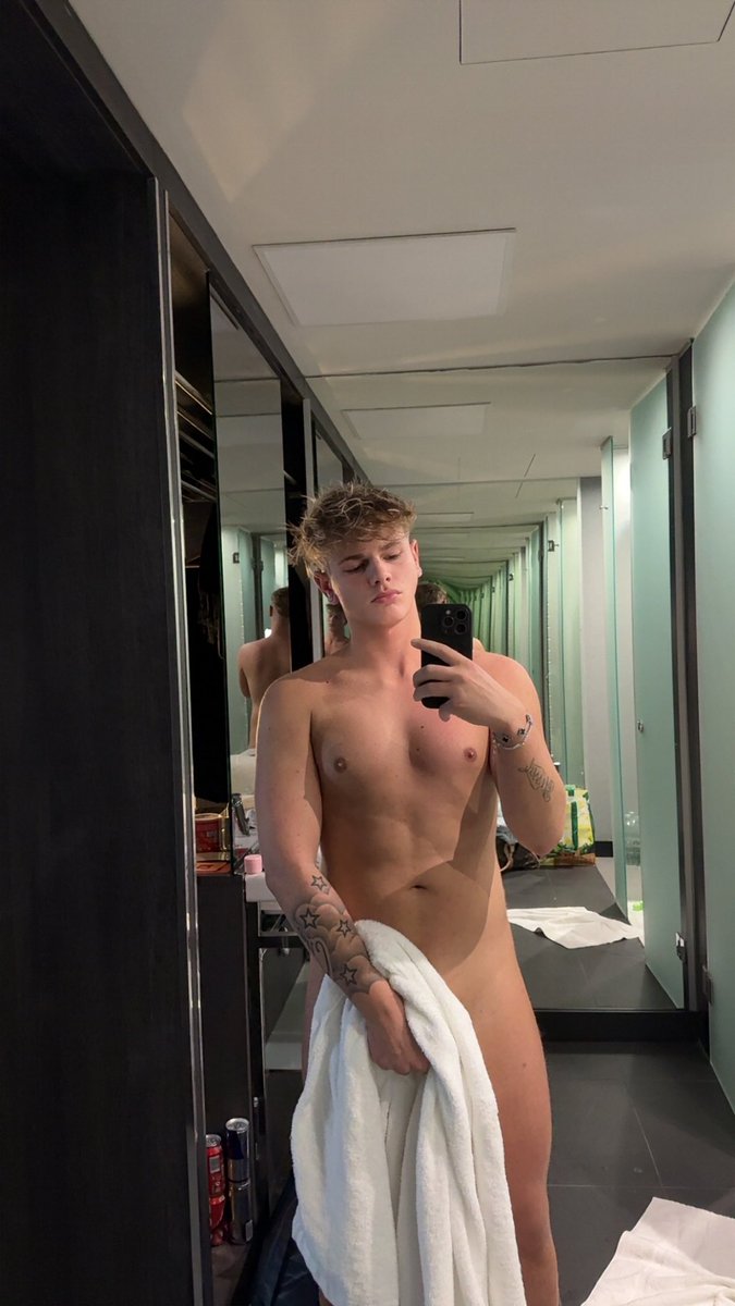 twinky🍑🇮🇹 tweet media