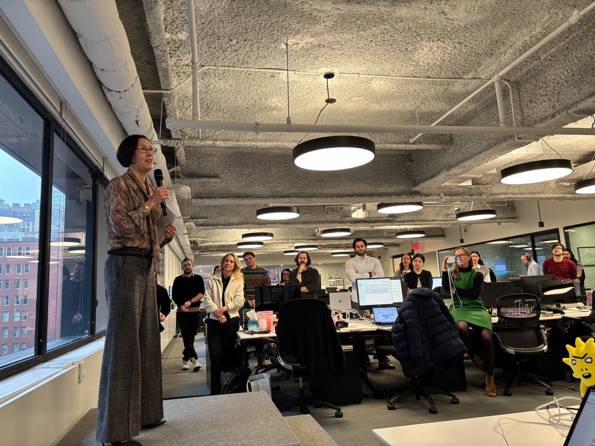 Tracy Connor tweet media