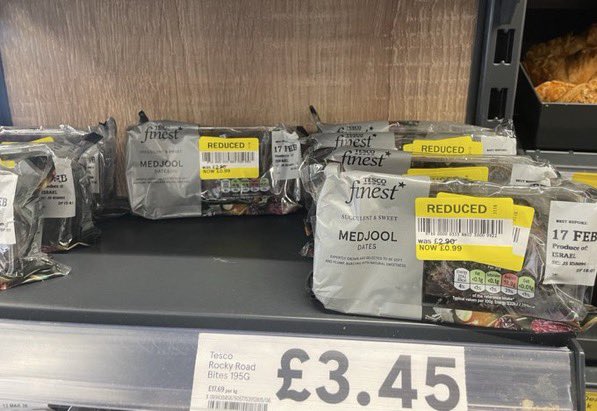 CourierBoyUK's tweet image. Looks like @Tesco is having difficulty shifting produce from a Genocidal State🤔

Oh dear, what a shame, never mind
#NetanyahuWarCriminal #IsraelTerroristState #BoycottIsrael #Tesco