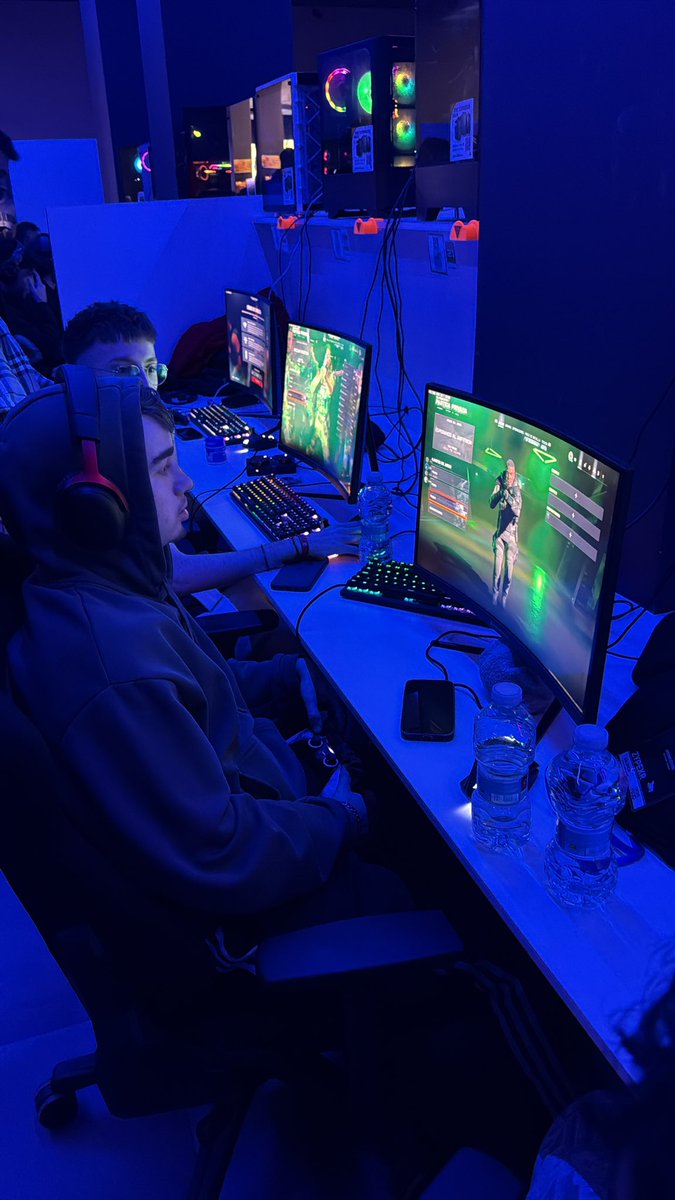 🚨VOLVEMOS A LA CARGA CON COD DEL BUENO🚨

HOY TOCA QUALY DE <a href="/GamingOxygen/">Oxygen Gaming</a>

🏆  #FECODQualifier2
🆚  #CamelTeam
⏰  18:30

#GOTC 🐢