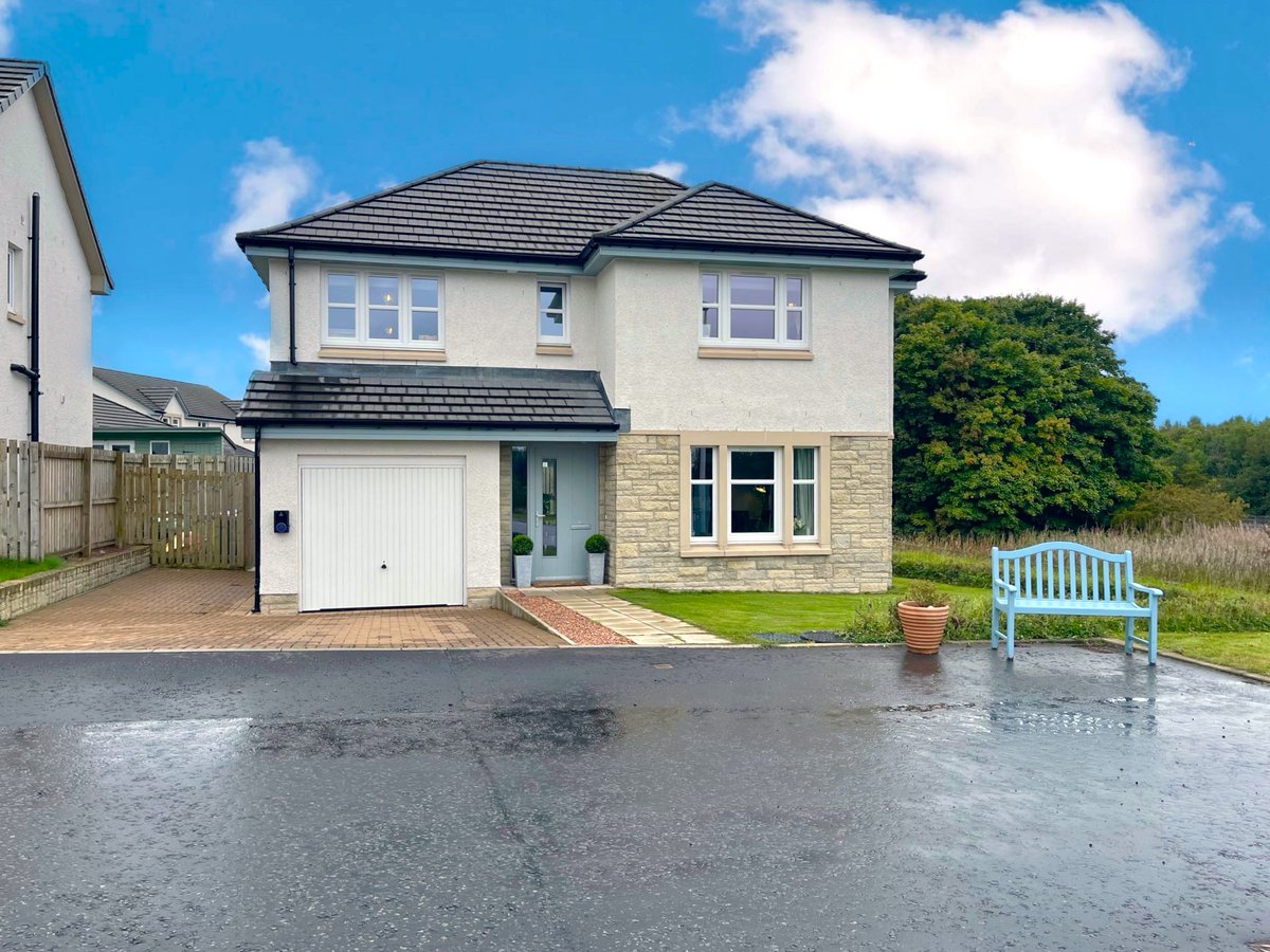 AndersonsLLP's tweet photo. SOLD!! (stcm) 🍾🎊🎉🥳

11 Muir Way, Milnathort

Detached 4-bedroom Family villa, built by renowned developer Dundas Homes, with stunning countryside views, offering the perfect blend of contemporary design and luxurious living.

https://t.co/9KWnQlv8cy https://t.co/YkJMGeA8jh