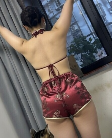 人妻废太 tweet media