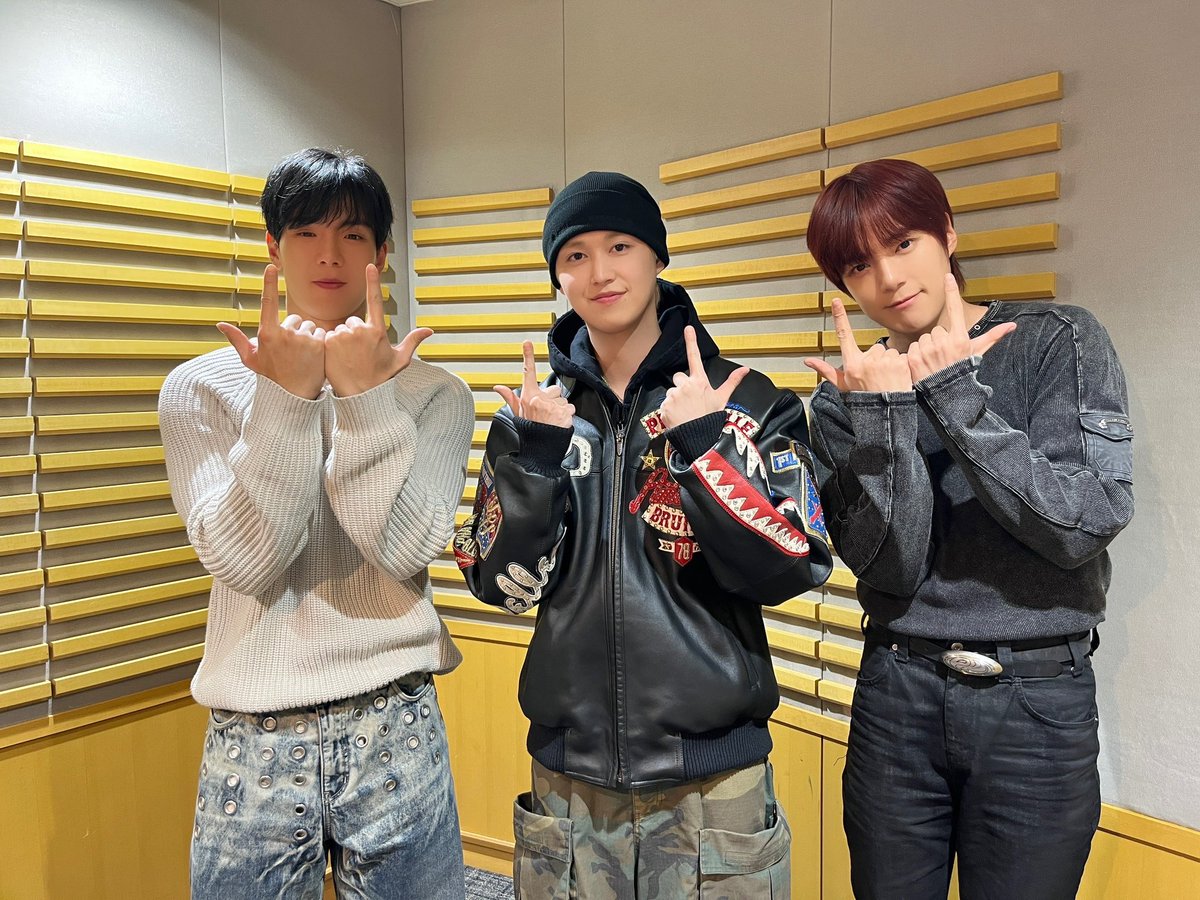 #MONSTA_X からショヌさん・ミニョクさんとお送りした
#JO1 のオールナイトニッポンX
ありがとうございました!

お互いのグループのセットリストの決め方 🎤
白熱した「スーパーマリオゲーム」 🎮
などなど

後日アップ予定のANNJAM📲
👉share.annjam.jp/GJXT

radikoTF
👉radiko.jp/share/?t=20260…