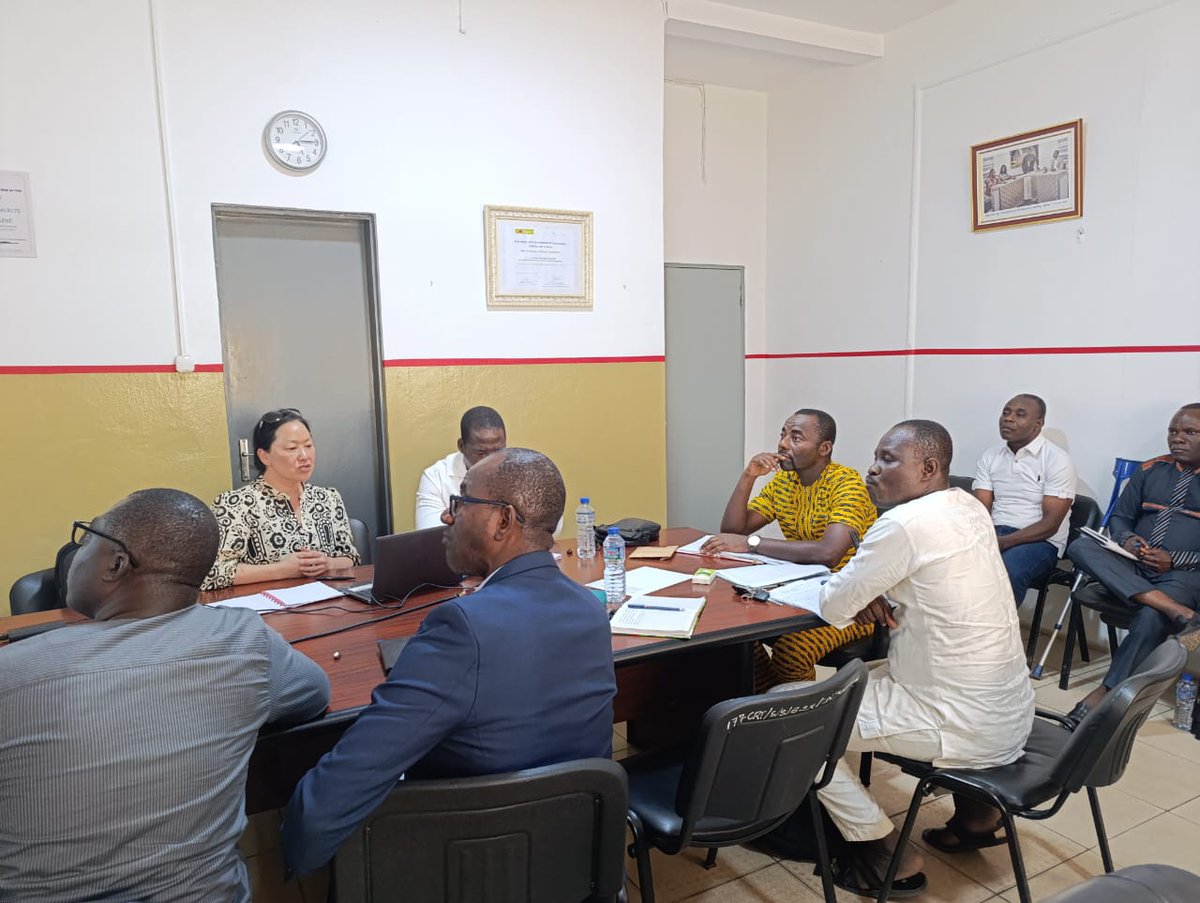 crt_humanitaire's tweet photo. Une délégation de @CroixRougeLu a effectué une mission d'exploration au Togo afin d'évaluer les perspectives de coopération avec @crt_humanitaire.Les échanges jugés prometteurs pourraient déboucher sur un partenariat structurant dans le domaine humanitaire. https://t.co/2noChORSqe
