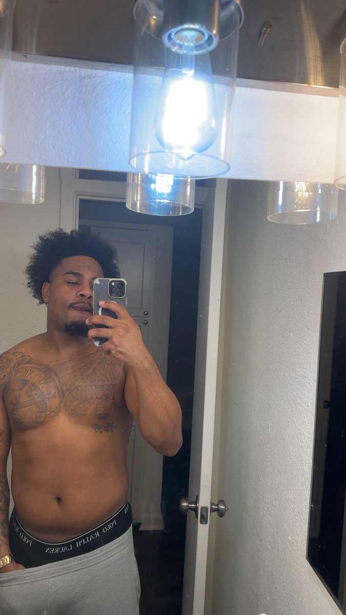 WhoMarcus_'s tweet photo. https://t.co/2MZXYV8ZCa