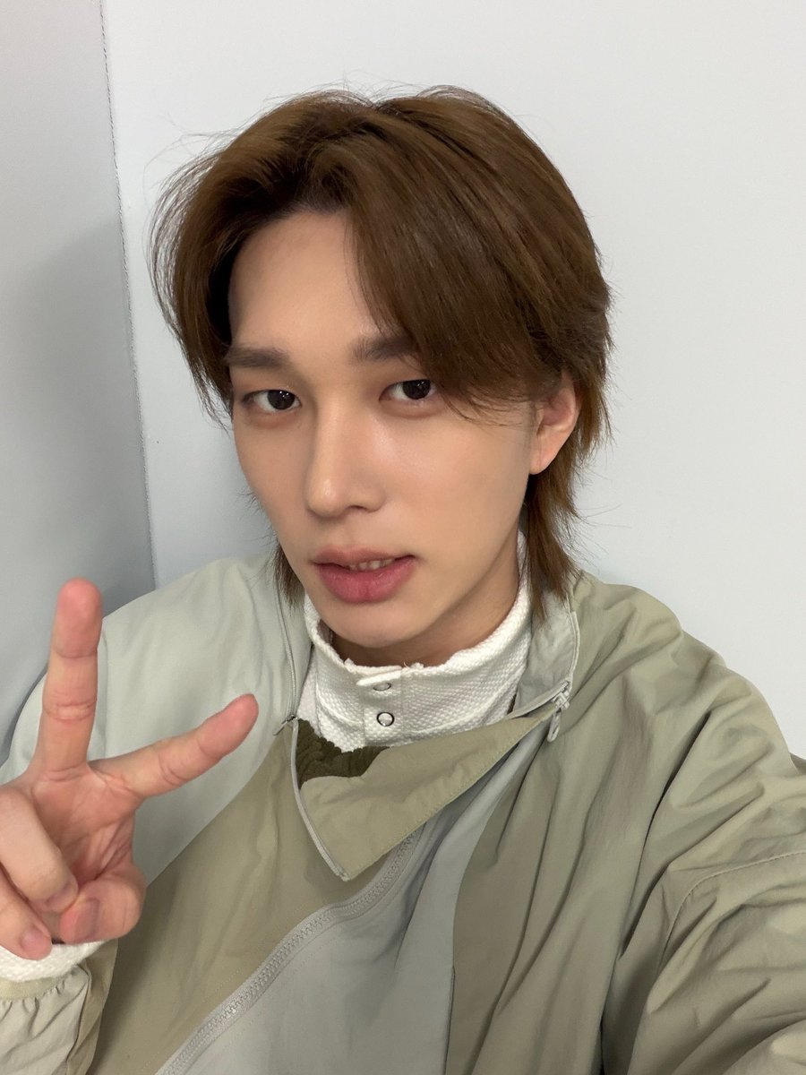 P1H_members's tweet image. 피스 여러분! 새해 복 많이 받으세요!🧧🎊🎉

#P1Harmony #THEO