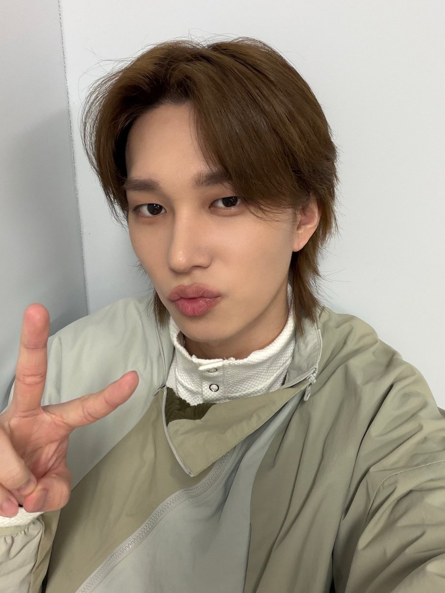 P1H_members's tweet image. 피스 여러분! 새해 복 많이 받으세요!🧧🎊🎉

#P1Harmony #THEO