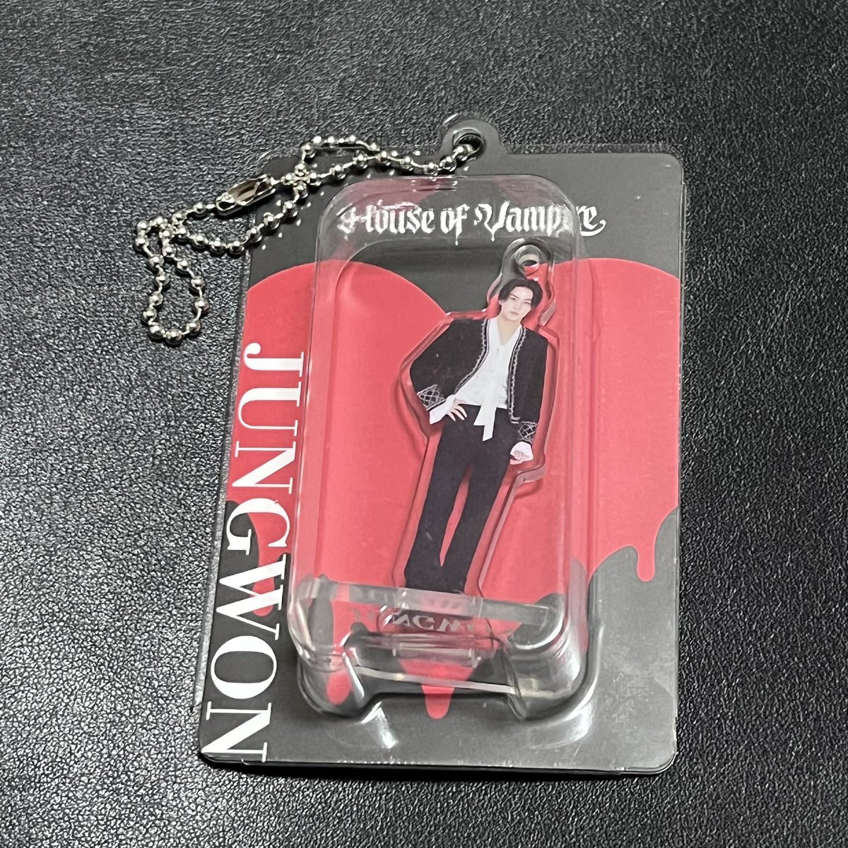 _you_plus_me__'s tweet photo. ENHYPEN 体感 ミュージアム 
House of Vampire 交換

譲)ジョンウォン アクキー(嫉妬)
求)ジョンウォン（信頼）

同メンバー異種交換可能な方いらっしゃいませんか〜😭！
お気軽にお声掛けをお願いいたします🙇‍♀️
#ENHYPEN交換 https://t.co/14cws6D58v