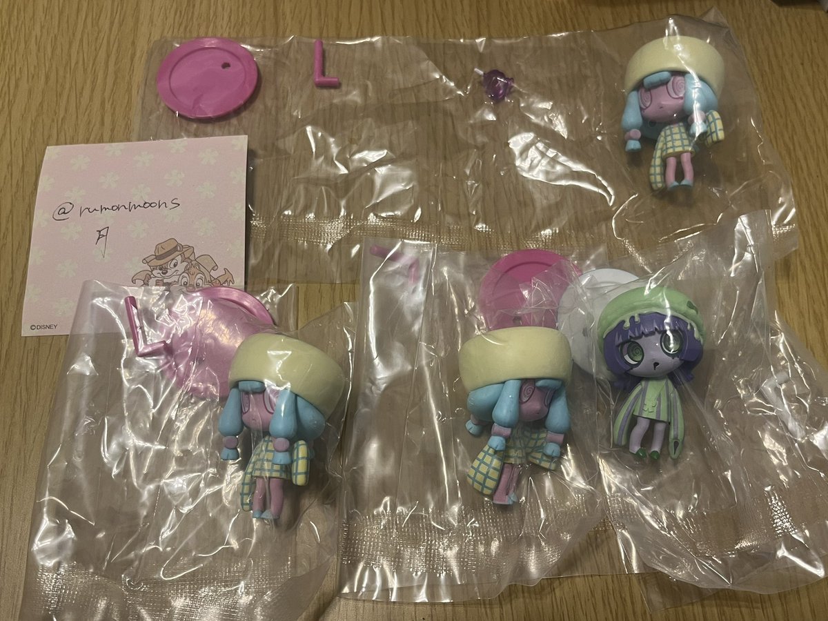 rumonmoons's tweet photo. 【交換/買取】ウイルスイーツ フィギュア

譲）マカロンピスタチオ
 カラフルマシュマロ(N×2,R×1)
定価+送料

求）
たい焼き つぶあん
たい焼き カスタード
チョコスコーン
グレープキャンディ

SPP同士の場合は飴付きRを希望しています。
交換優先で探してます。
よろしくお願いいたします🙇‍♀️ https://t.co/b1LO0YIlal