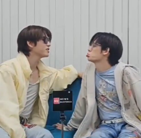 ตี๋ไม่น่าไหวนะ เจอแบบนี้ ไม่แปลกใจที่เสียอาการ

ตี๋ตี๋ 🐶   0 - 2  🐈‍⬛  ปิ๊ปป๋อ