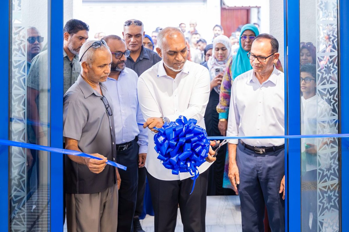 MVIaffairs's tweet photo. ރައީސުލްޖުމުހޫރިއްޔާ ޑރ. މުޙައްމަދު މުޢިއްޒު، މަސްޖިދުލް ޔޫސުފުލް ބަރުބަރީ ހުޅުވައިދެއްވައިފި

https://t.co/TEmuXSaWnA https://t.co/UduwBiEghv