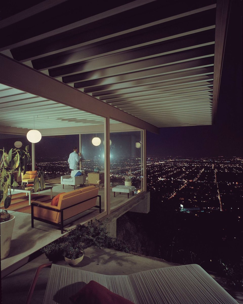archinerds's tweet image. Case Study House #22 (Stahl House), Pierre Koenig, Los Angeles, USA, 1960.

#archinerds #midcenturymodern #losangeles #architecture #stahlhouse