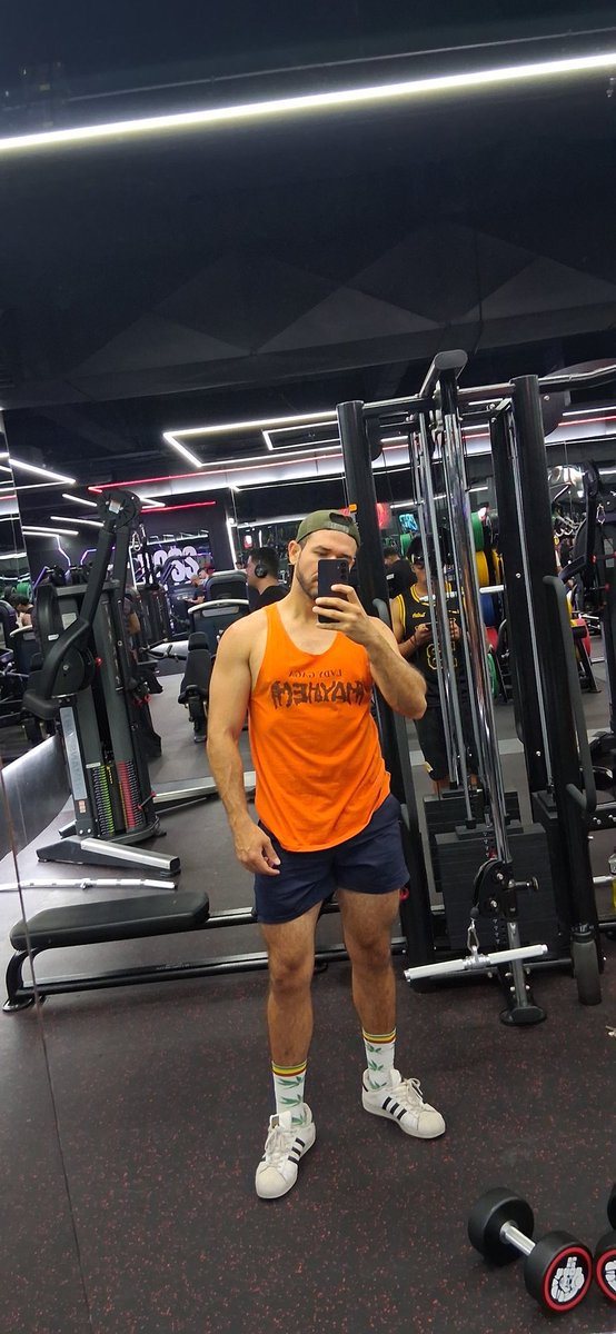 rafaeljim29's tweet photo. Este gimnasio es lo máximo #BossFitness #Santiago #Chile https://t.co/DlE7YcbHf1