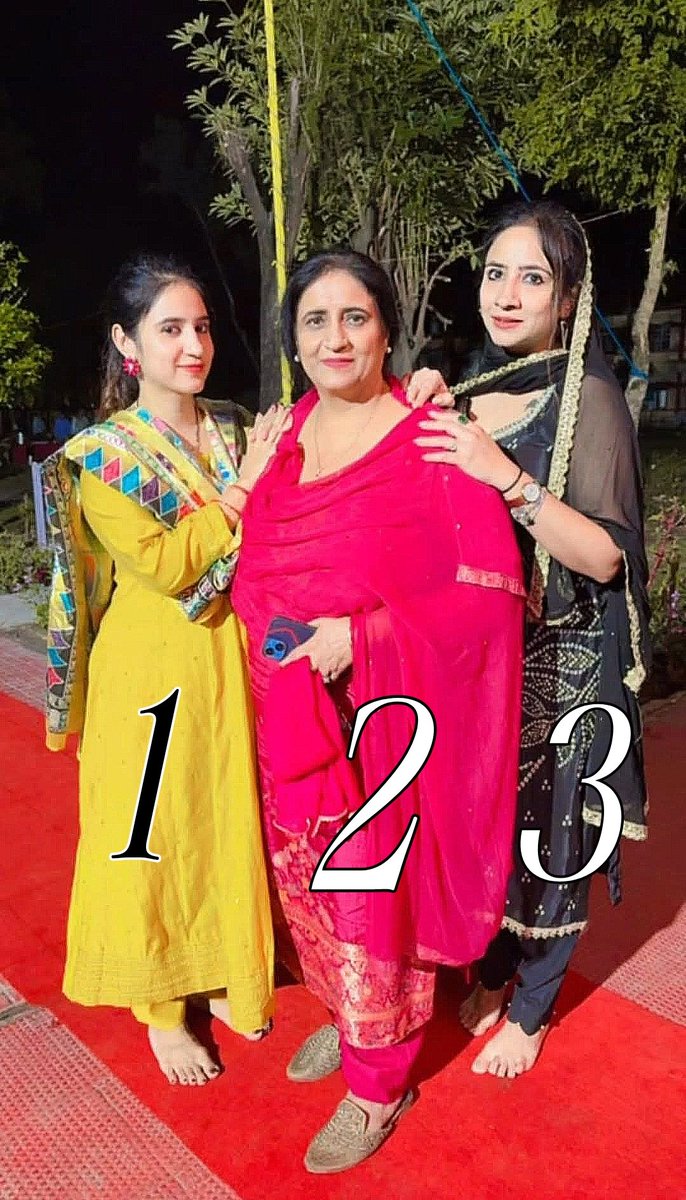 ممی کا سہیلی کا عشق tweet media