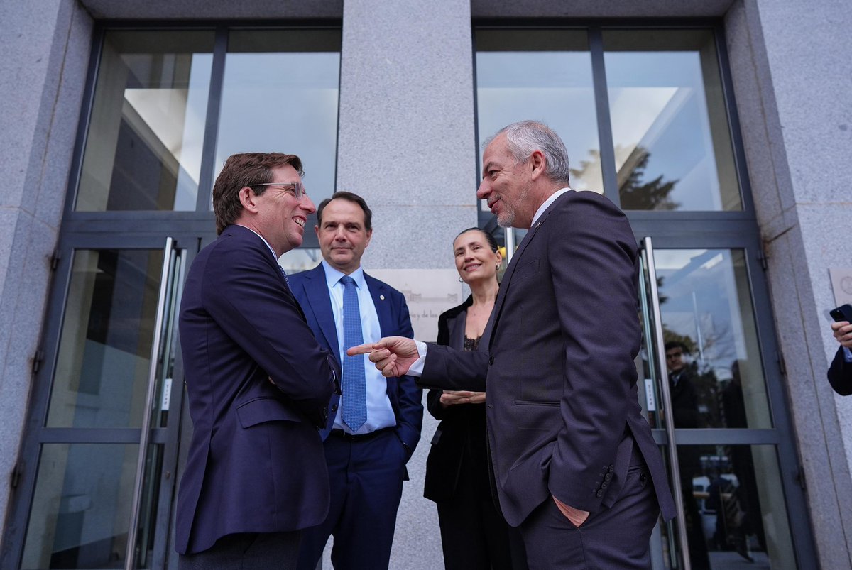 José Luis Martínez-Almeida tweet media