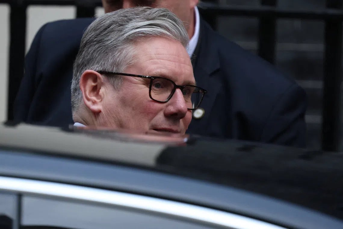 joecguinan's tweet image. We’re in the piñata phase of the Starmer government, as everyone beats on them with a stick. Just one well-aimed blow and the government could explode, disintegrating at the seams. This phase cannot go on for very long. Every day brings new resignation offences to light.