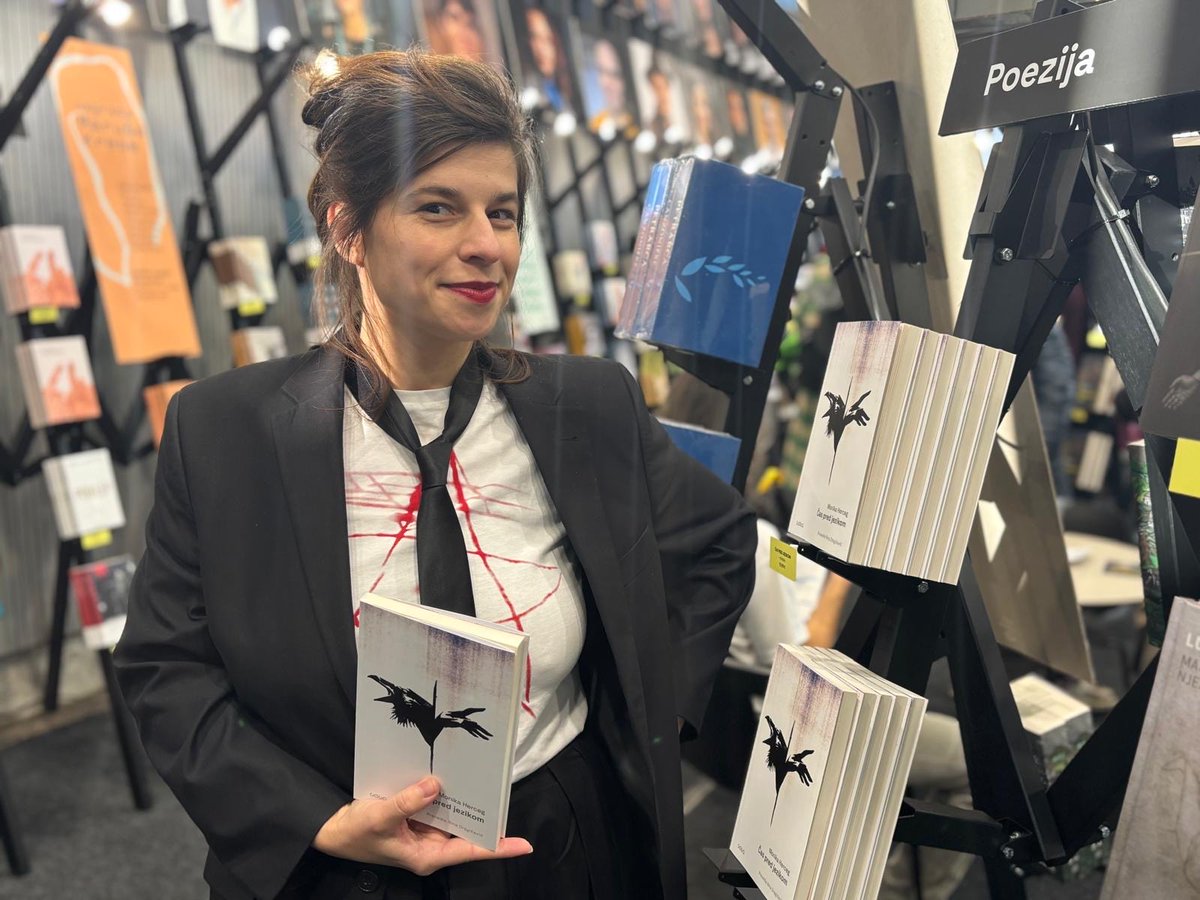 IlijaMKolarac's tweet image. 💫POEZIJA UŽIVO! Veče MONIKE HERCEG @moherceg 
📍Subota, 21. 2. 2026. u 19 #malasala
Uz direktan prenos na @RadioBeograd2 
🎟️Besplatne ulaznice mogu da se preuzmu na biletarnici #kolarac 
rts.rs/lat/radio/radi…