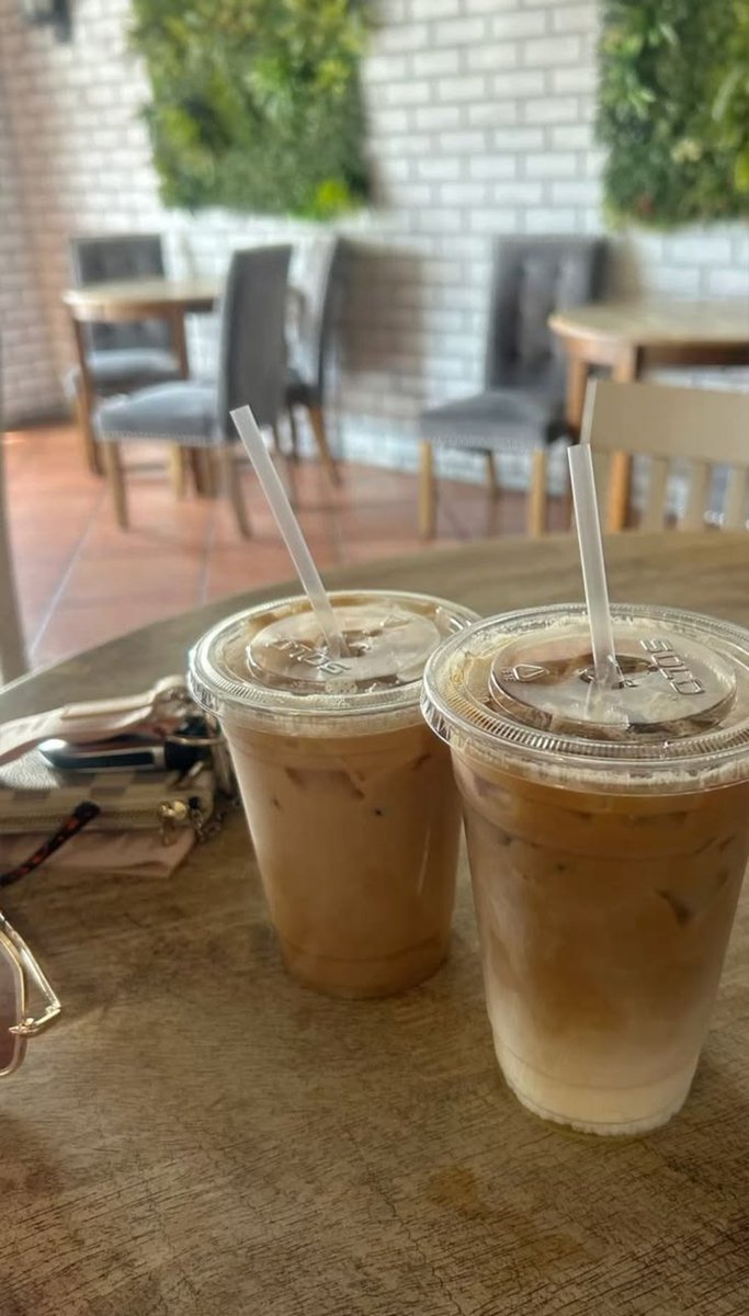 meetings, ideas, and market talk over iced coffee.
network over noise every single time.
good convos build better opportunities. 
#web3 #builders #coffee
